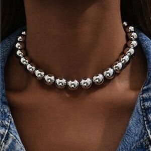 New! Bloom Social Silver Bead Necklace (2009)